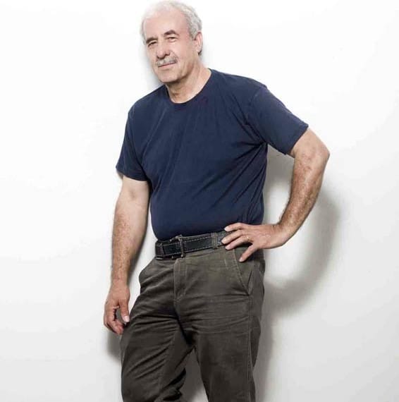 יי
